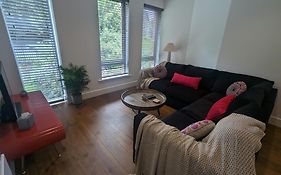 Luxury Harrogate City Centre Apartment With Free Parking